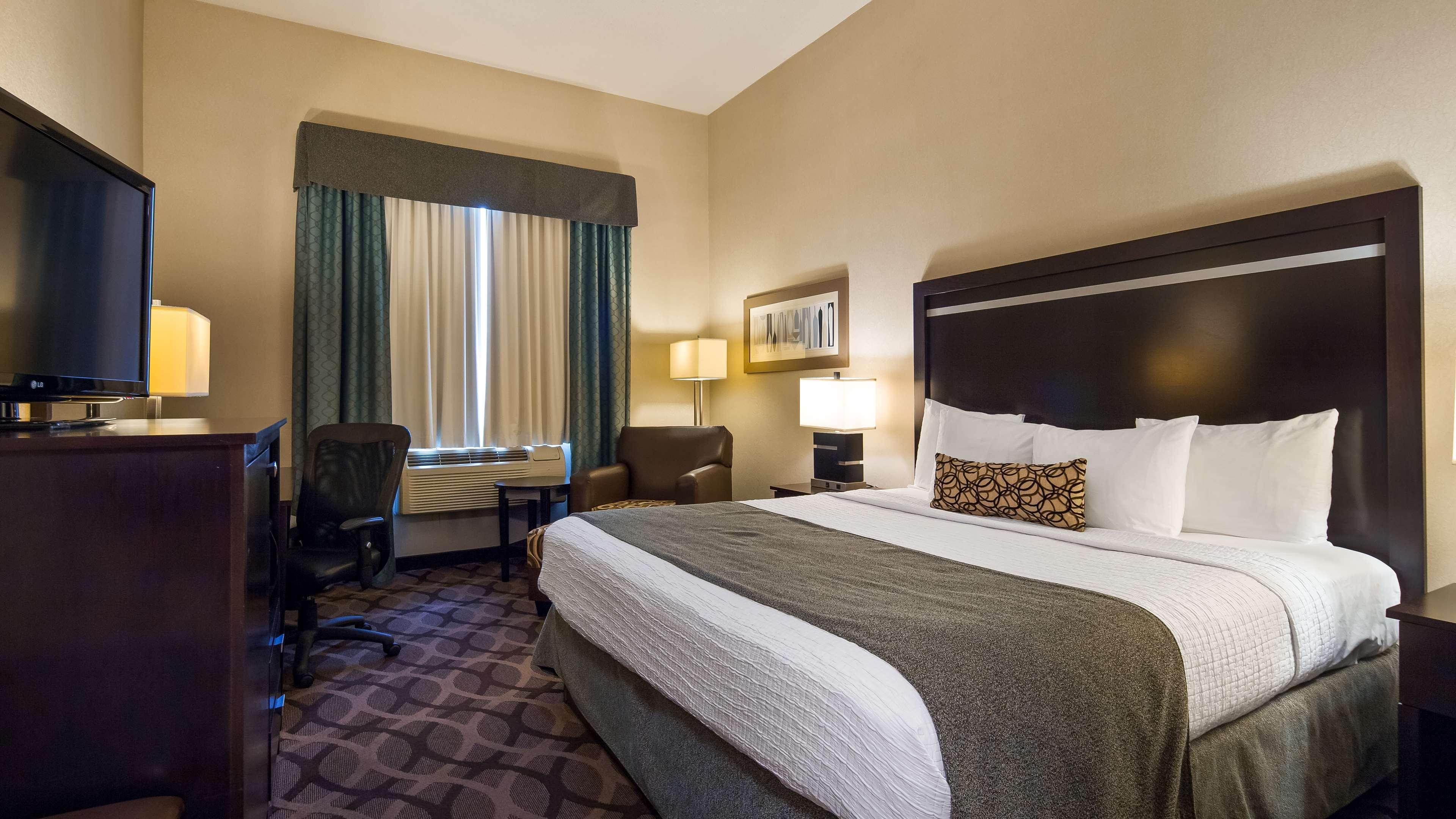 Best Western Plus Travel Hotel Toronto Airport Екстериор снимка