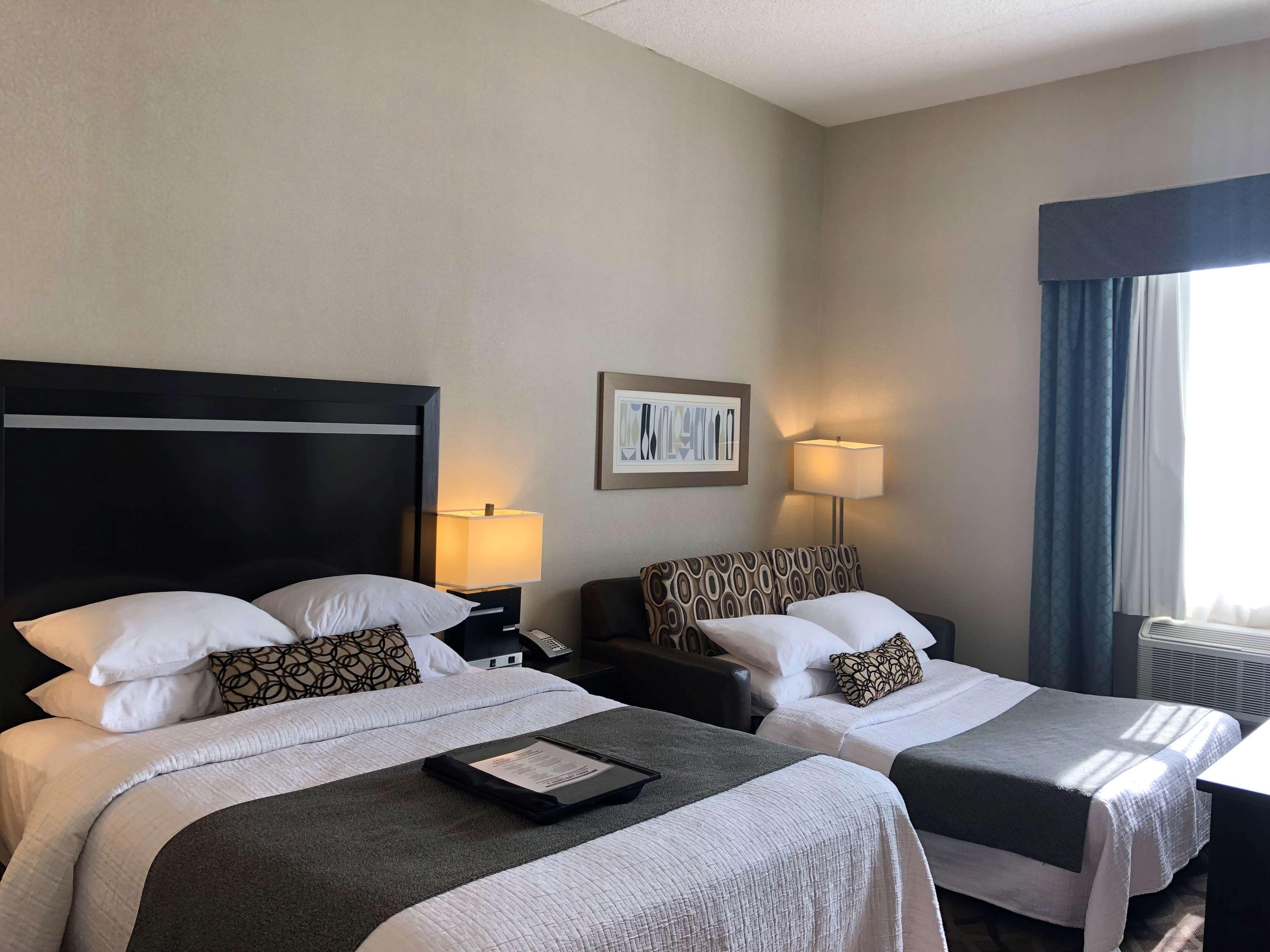 Best Western Plus Travel Hotel Toronto Airport Екстериор снимка