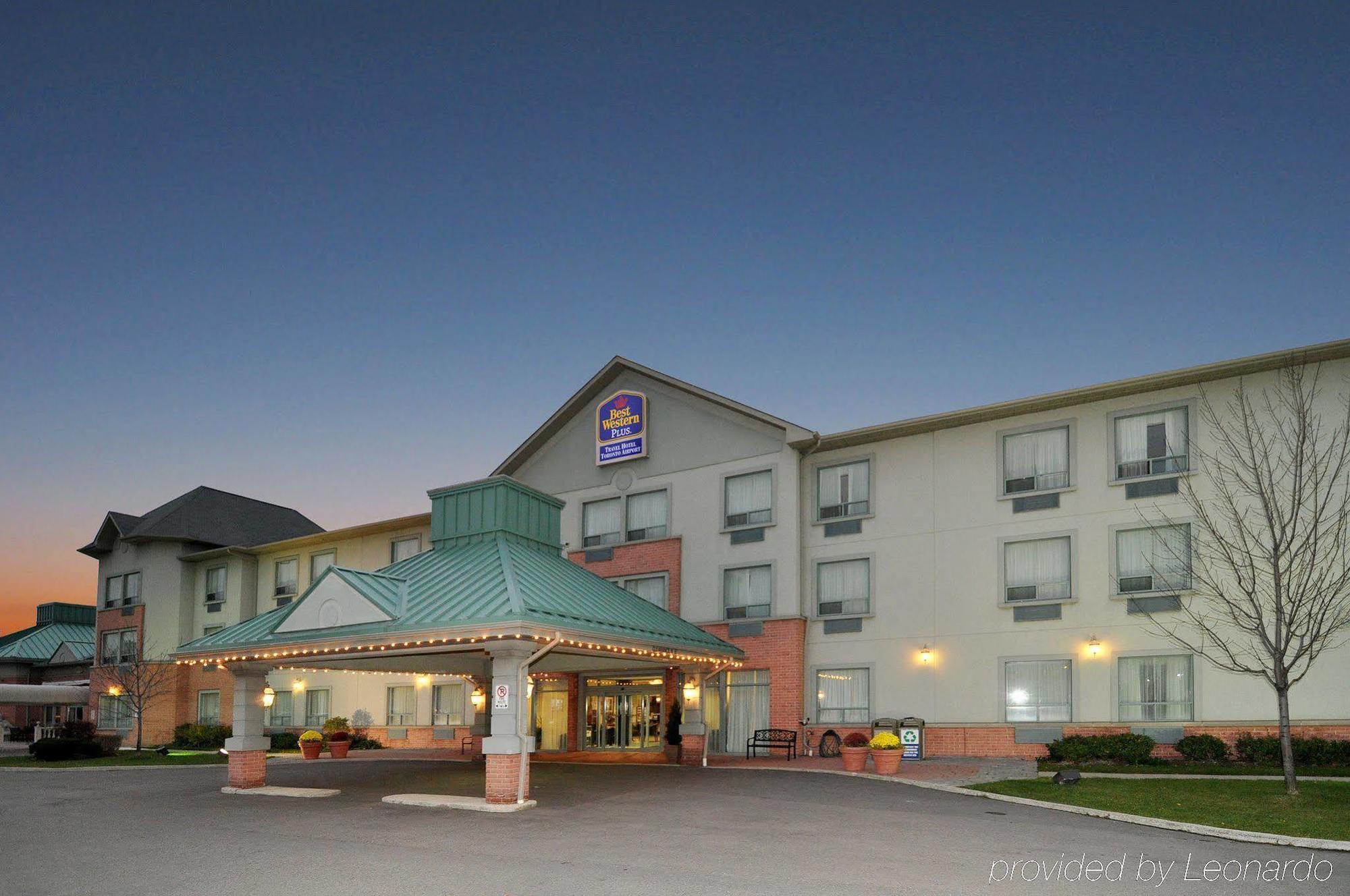 Best Western Plus Travel Hotel Toronto Airport Екстериор снимка